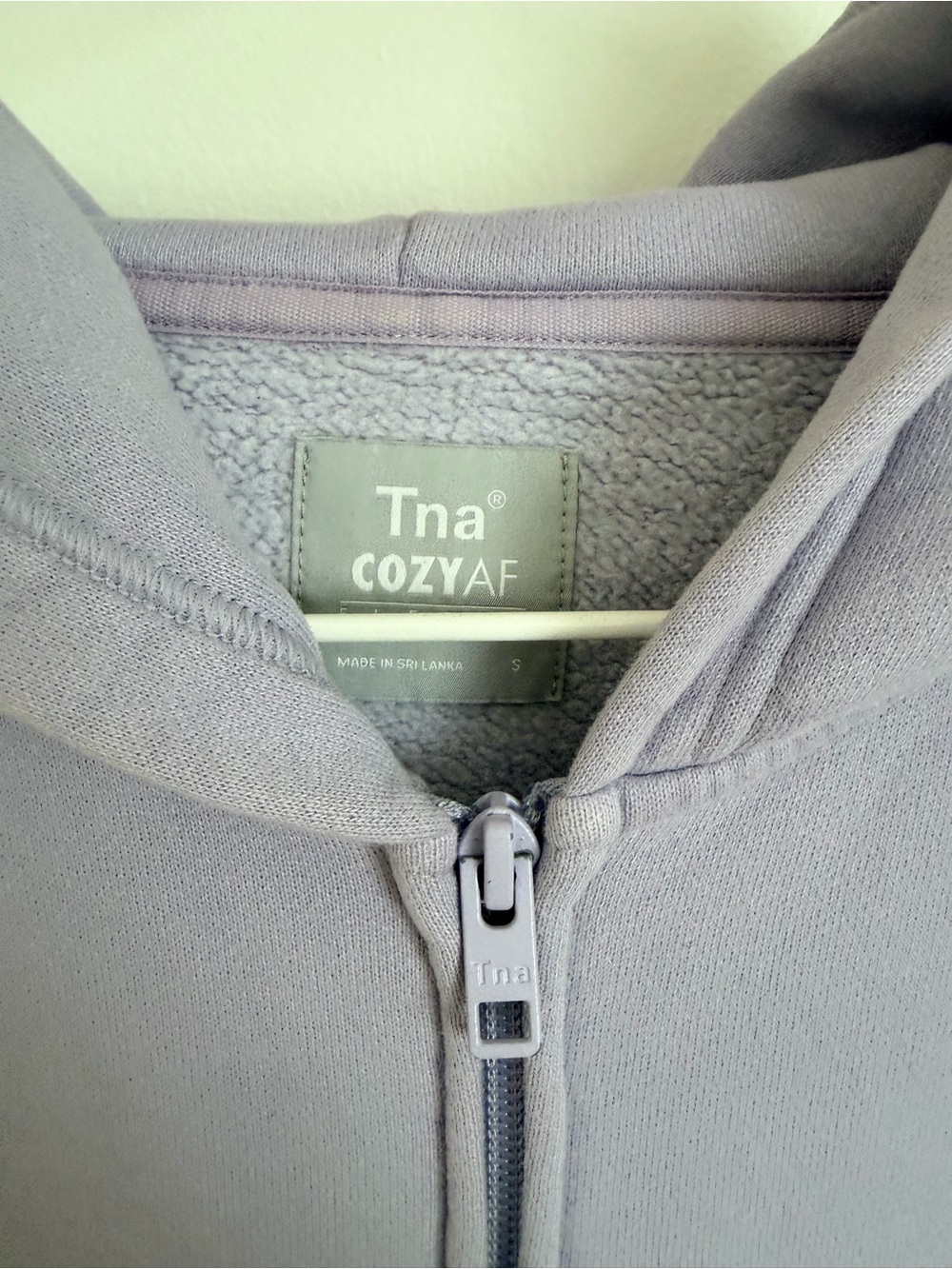 ARITZIA TNA Cropped Zip-Up Hoodie - Lavender - Picture 3 of 6